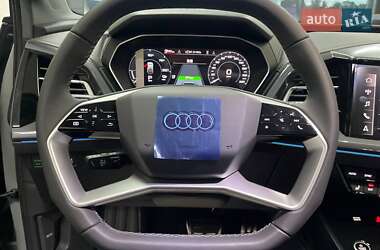 Позашляховик / Кросовер Audi Q4 e-tron 2025 в 