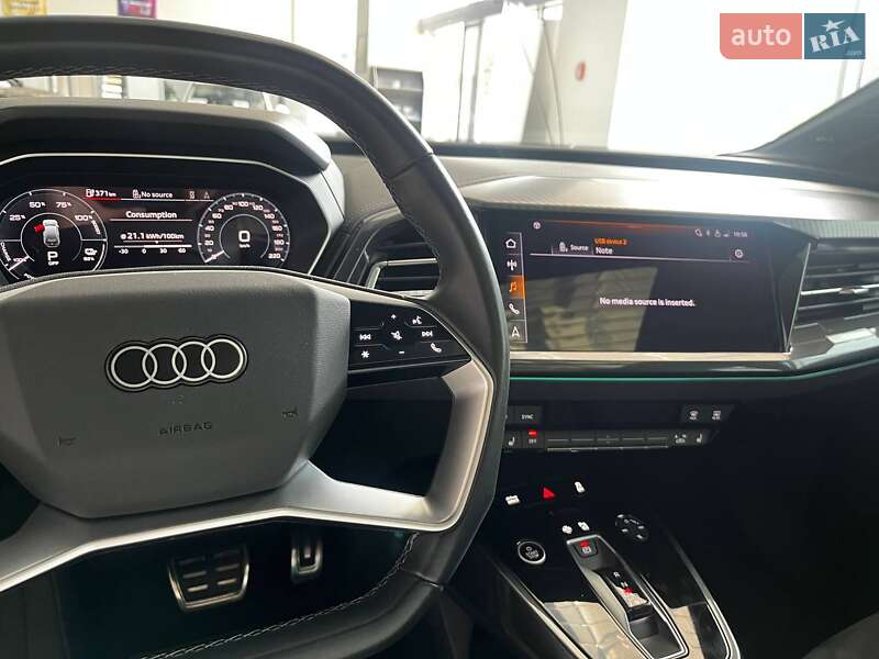 Внедорожник / Кроссовер Audi Q4 e-tron 2022 в Львове