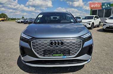 Позашляховик / Кросовер Audi Q4 e-tron 2025 в 