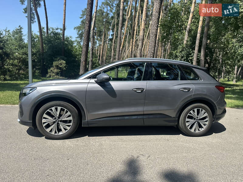 Позашляховик / Кросовер Audi Q4 e-tron 2021 в Києві