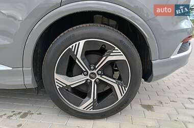 Внедорожник / Кроссовер Audi Q4 e-tron 2025 в 