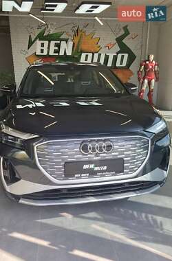 Внедорожник / Кроссовер Audi Q4 e-tron 2023 в Львове