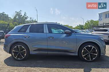 Внедорожник / Кроссовер Audi Q4 e-tron 2024 в 