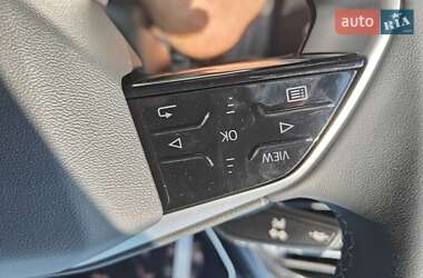 Внедорожник / Кроссовер Audi Q4 e-tron 2024 в 