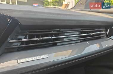 Внедорожник / Кроссовер Audi Q4 e-tron 2024 в 