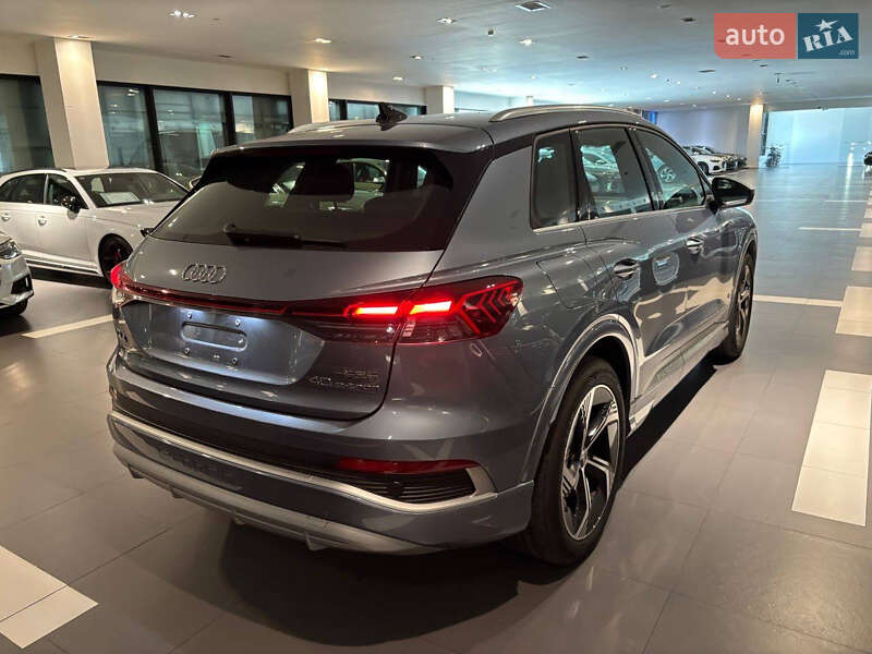 Внедорожник / Кроссовер Audi Q4 e-tron 2023 в Киеве