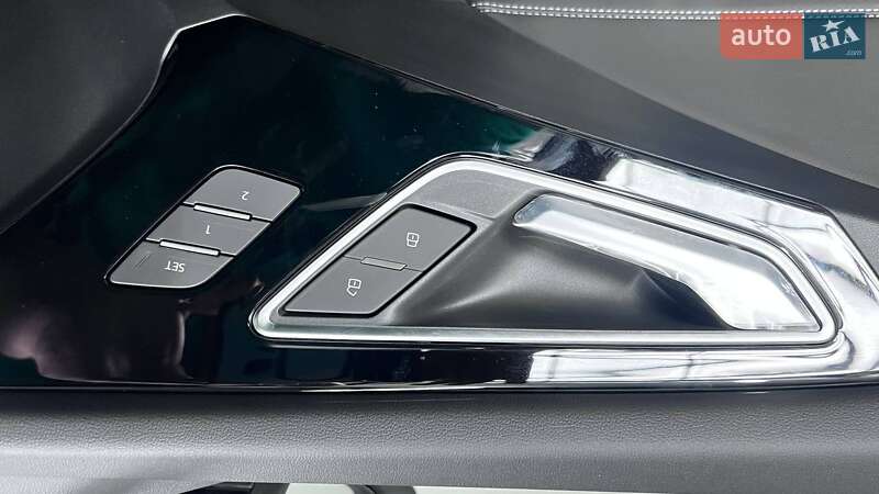 Внедорожник / Кроссовер Audi Q4 e-tron 2025 в Киеве