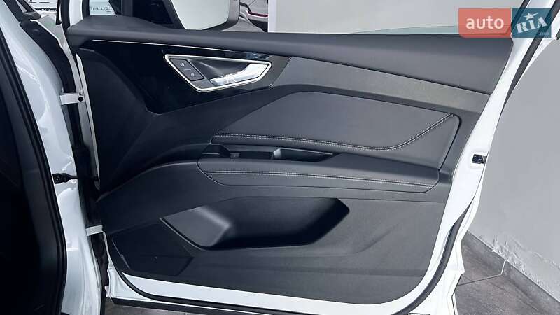 Внедорожник / Кроссовер Audi Q4 e-tron 2025 в Киеве