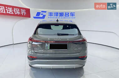 Внедорожник / Кроссовер Audi Q4 e-tron 2023 в 