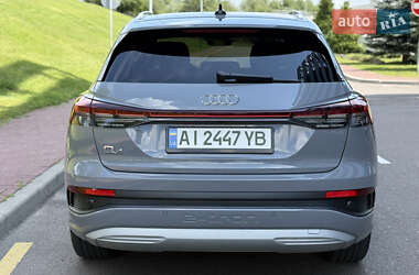 Позашляховик / Кросовер Audi Q4 e-tron 2023 в 
