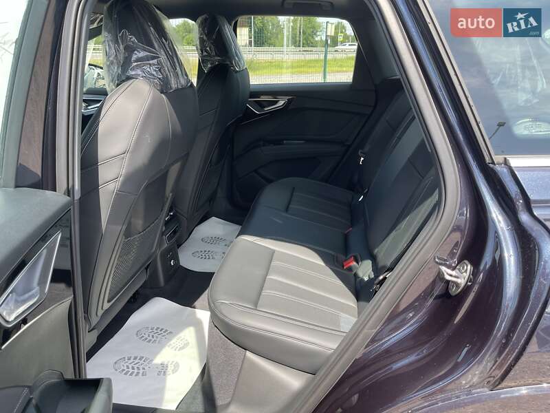 Внедорожник / Кроссовер Audi Q4 e-tron 2025 в Киеве
