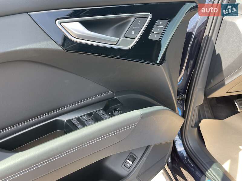 Внедорожник / Кроссовер Audi Q4 e-tron 2025 в Киеве
