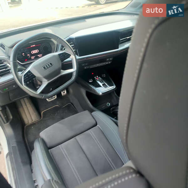 Внедорожник / Кроссовер Audi Q4 e-tron 2023 в Киеве