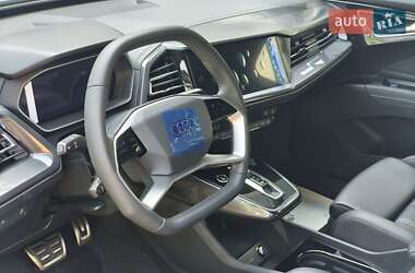 Внедорожник / Кроссовер Audi Q4 e-tron 2025 в 