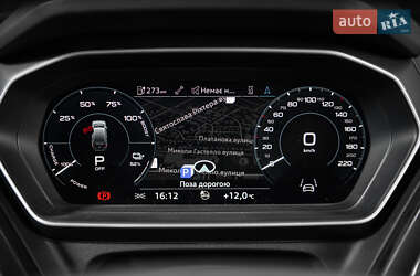 Позашляховик / Кросовер Audi Q4 e-tron 2022 в 
