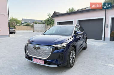 Внедорожник / Кроссовер Audi Q4 e-tron 2023 в 
