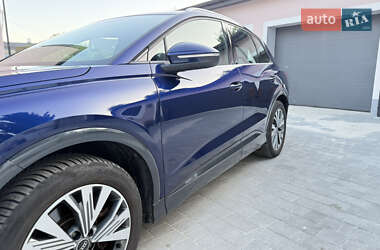 Внедорожник / Кроссовер Audi Q4 e-tron 2023 в 