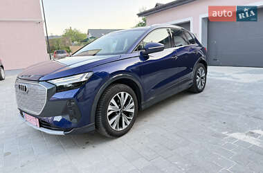 Внедорожник / Кроссовер Audi Q4 e-tron 2023 в 