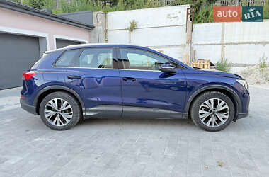 Внедорожник / Кроссовер Audi Q4 e-tron 2023 в 
