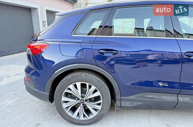 Внедорожник / Кроссовер Audi Q4 e-tron 2023 в 