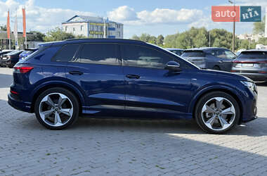 Внедорожник / Кроссовер Audi Q4 e-tron 2023 в 