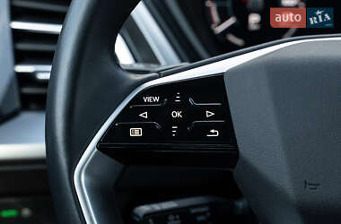 Внедорожник / Кроссовер Audi Q4 e-tron 2023 в 