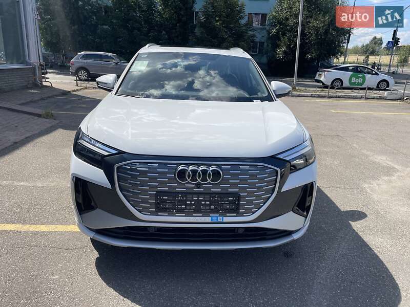 Позашляховик / Кросовер Audi Q4 e-tron 2025 в Києві