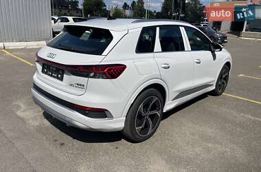 Внедорожник / Кроссовер Audi Q4 e-tron 2025 в 