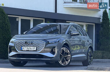 Внедорожник / Кроссовер Audi Q4 e-tron 2023 в 