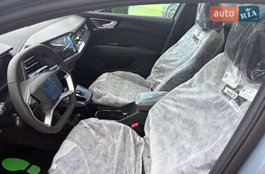 Внедорожник / Кроссовер Audi Q4 e-tron 2024 в 