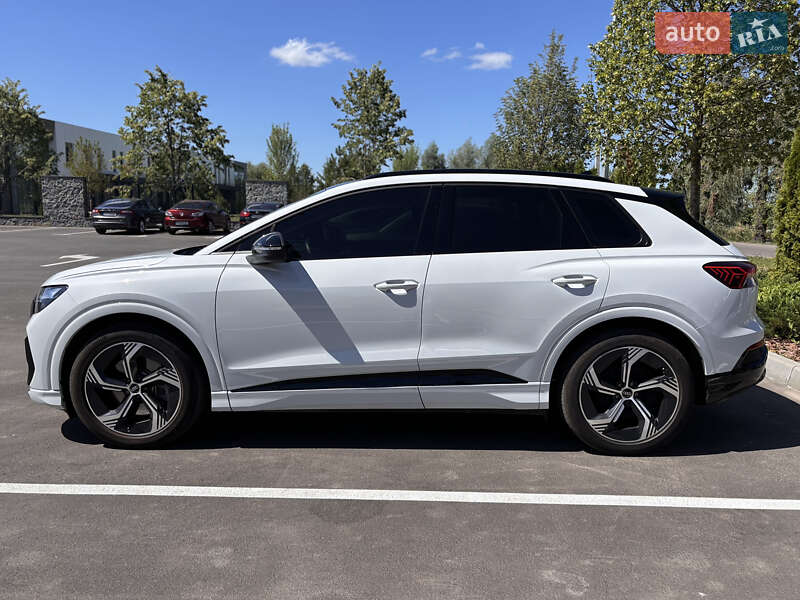 Внедорожник / Кроссовер Audi Q4 e-tron 2023 в Киеве
