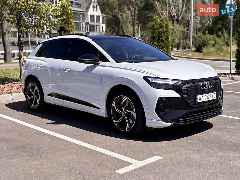 Внедорожник / Кроссовер Audi Q4 e-tron 2023 в Киеве