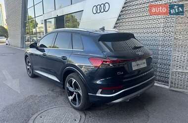 Внедорожник / Кроссовер Audi Q4 e-tron 2024 в 