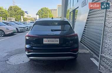 Внедорожник / Кроссовер Audi Q4 e-tron 2024 в 