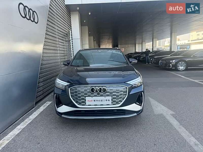 Внедорожник / Кроссовер Audi Q4 e-tron 2024 в Мукачево