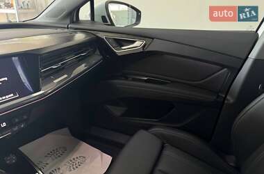 Внедорожник / Кроссовер Audi Q4 e-tron 2025 в 