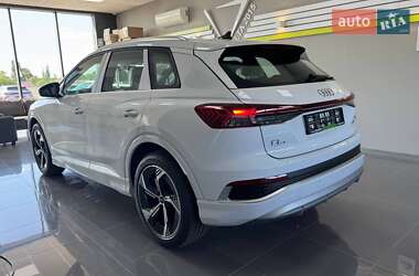 Внедорожник / Кроссовер Audi Q4 e-tron 2025 в 