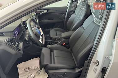 Внедорожник / Кроссовер Audi Q4 e-tron 2025 в 