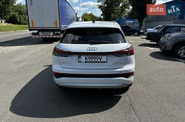 Внедорожник / Кроссовер Audi Q4 e-tron 2024 в 