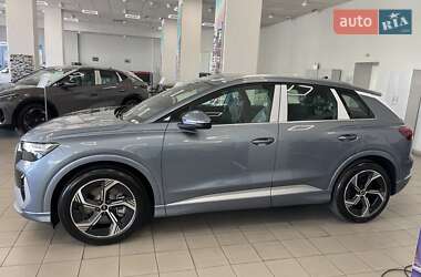 Позашляховик / Кросовер Audi Q4 e-tron 2025 в 