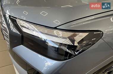 Позашляховик / Кросовер Audi Q4 e-tron 2025 в 