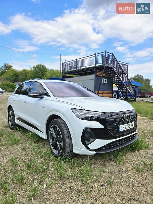 Внедорожник / Кроссовер Audi Q4 e-tron 2023 в Харькове
