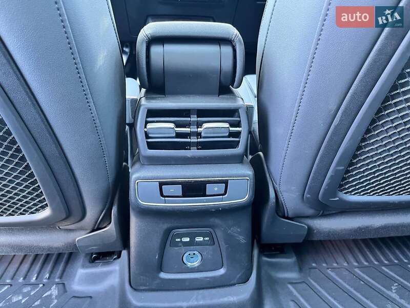 Внедорожник / Кроссовер Audi Q4 e-tron 2023 в Киеве