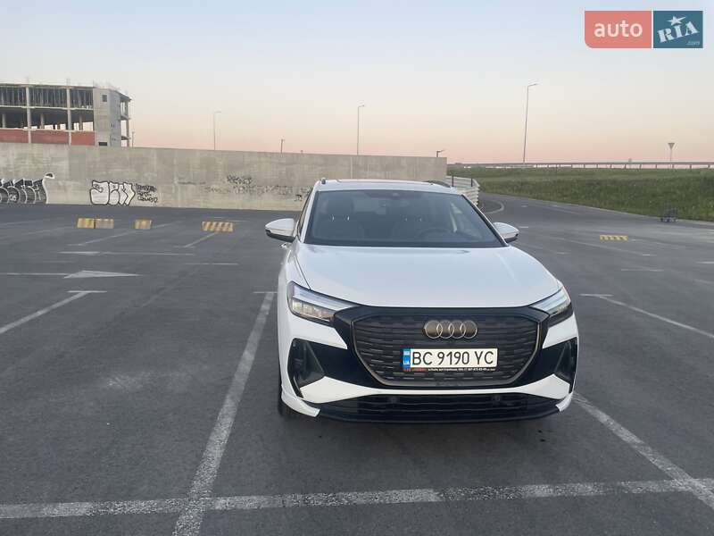Позашляховик / Кросовер Audi Q4 e-tron 2024 в Львові