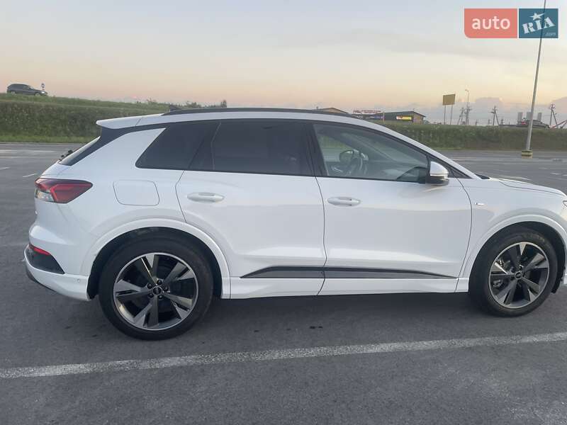 Позашляховик / Кросовер Audi Q4 e-tron 2024 в Львові