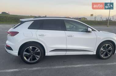 Внедорожник / Кроссовер Audi Q4 e-tron 2024 в 