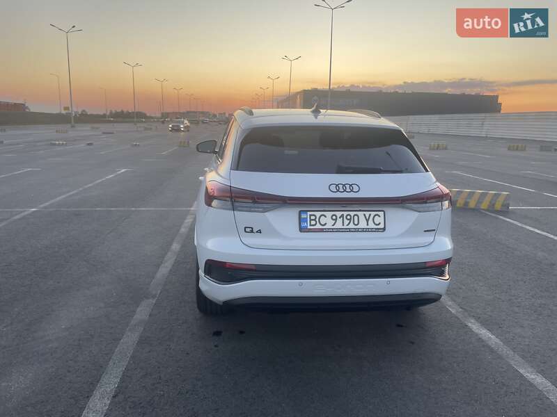 Позашляховик / Кросовер Audi Q4 e-tron 2024 в Львові