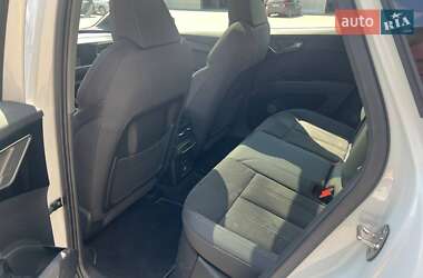 Внедорожник / Кроссовер Audi Q4 e-tron 2023 в 