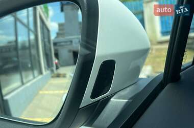 Внедорожник / Кроссовер Audi Q4 e-tron 2023 в 