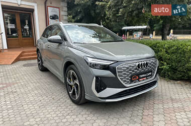 Внедорожник / Кроссовер Audi Q4 e-tron 2023 в 